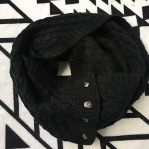 Black knit infinity scarf with metal buttons OS